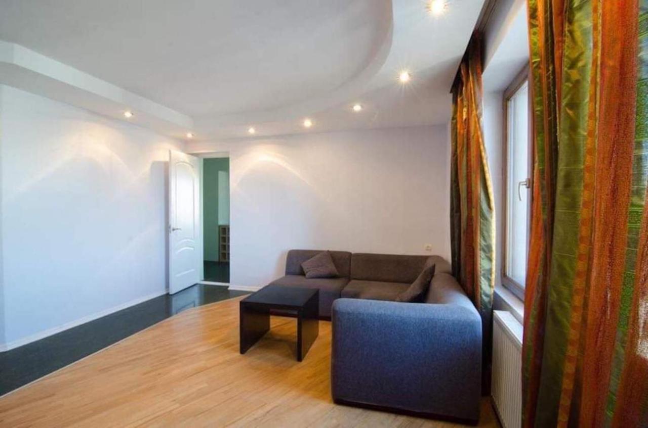 Georges Apartment Тбилиси Экстерьер фото