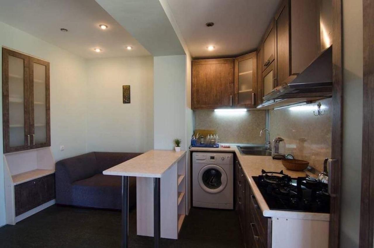 Georges Apartment Тбилиси Экстерьер фото